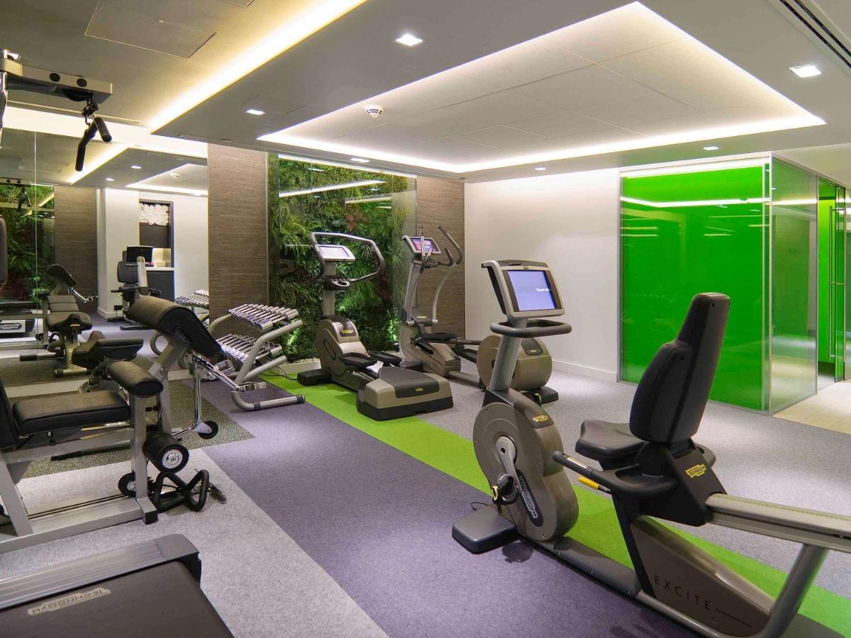 Sofitel London St James Εξωτερικό φωτογραφία The gym at the Mandarin Oriental, London